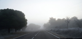 La niebla condiciona la circulación por varias carreteras