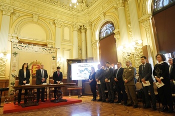 Carnero llama a la sociedad a acorralar la violencia machista