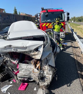 Cuatro heridos tras una colisión entre dos turismos en la A-62