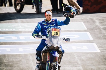 Lorenzo Santolino gana la tercera etapa del Dakar en motos