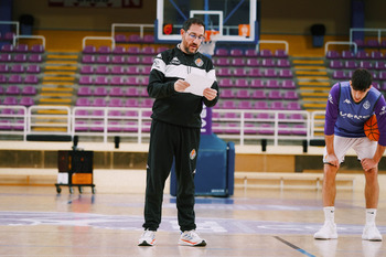 El UEMC Real Valladolid Baloncesto destituye a Lolo Encinas