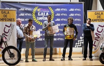 La Gala de motociclismo premia a dos pilotos del CD Portillo